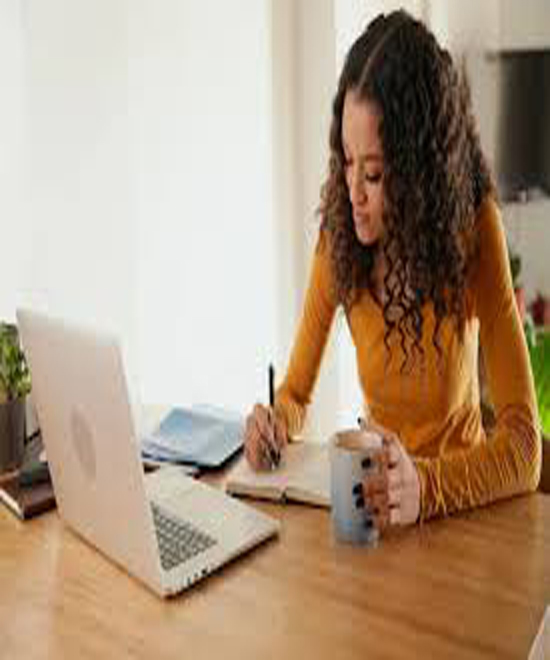 5 Ways to Stay Productive on the Road (Without Burning Out)